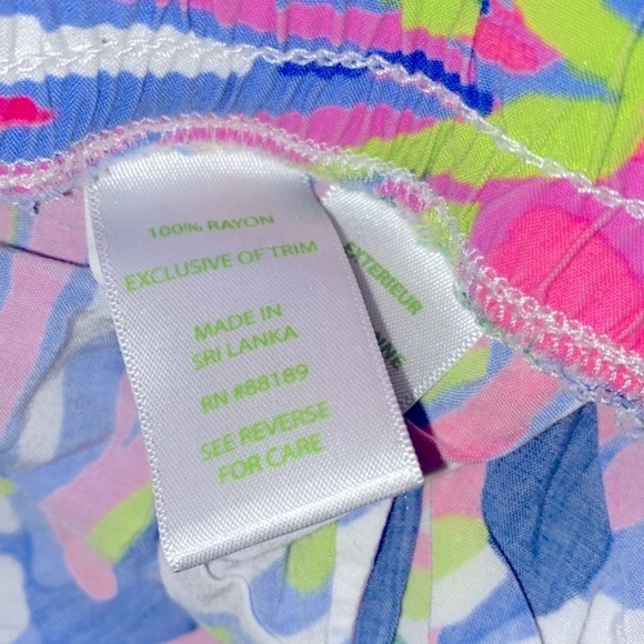 LILLY PULITZER floral shorts size small - Picture 5 of 7